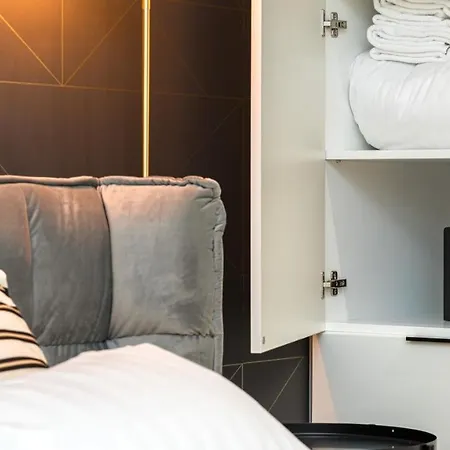 Chmielny River View - Granaria - Comfy * غدانسك